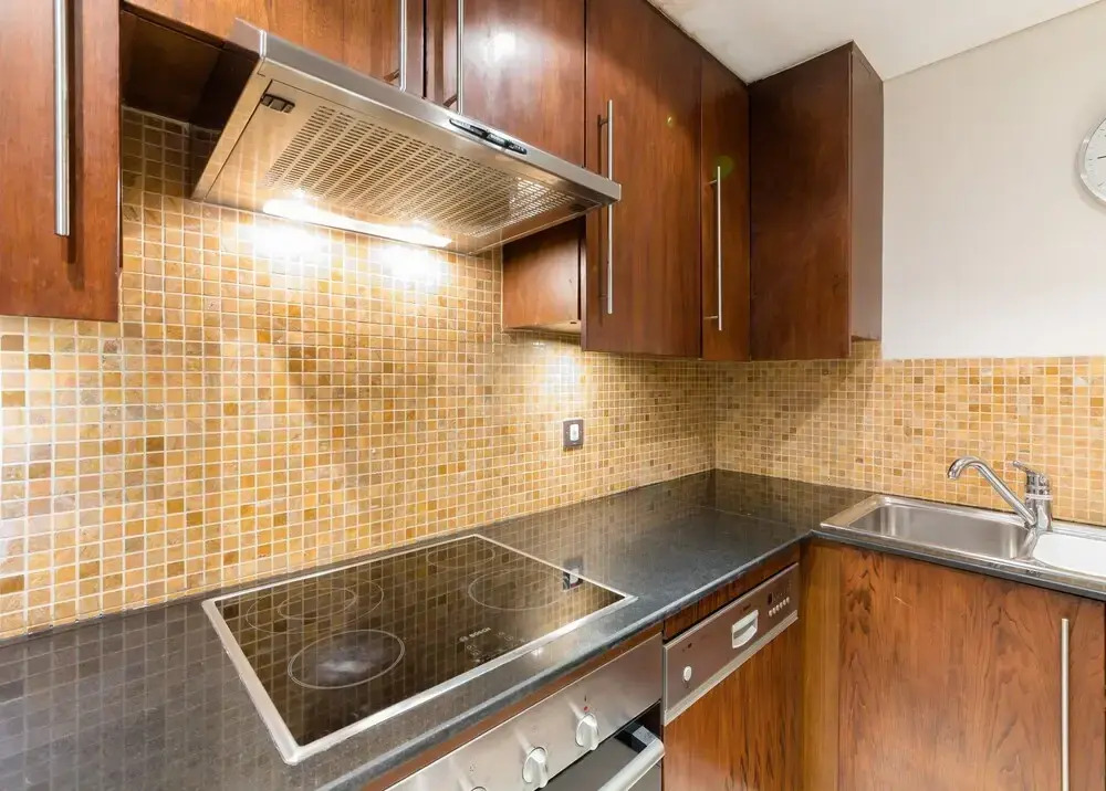Maison Privee - Sterling Tower West