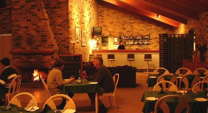 Magdala Motor Lodge & Lakeside Restaurant