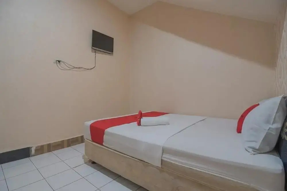 RedDoorz near Hermina Hospital Palembang
