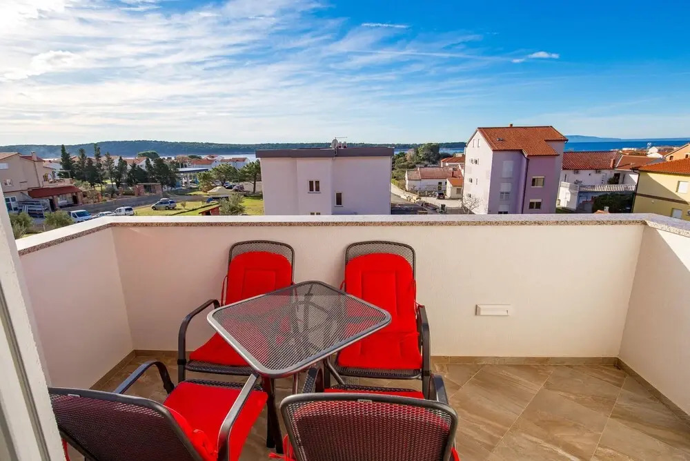 Stunning Apartment in Banjol With 1 Bedrooms, Wifi and Outdoor Swimming Pool