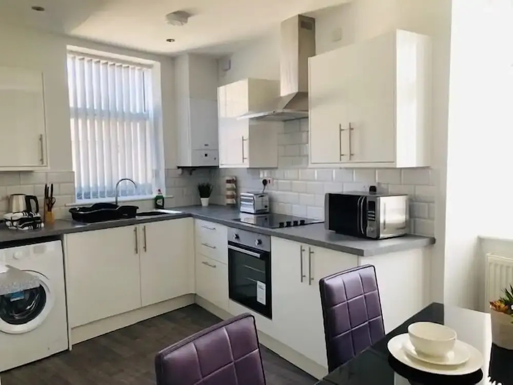 Townhouse @ 51 Balfour St -stoke