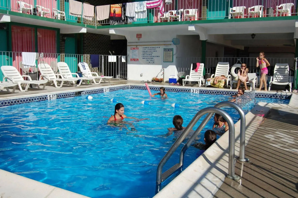 Grecian Garden Motel