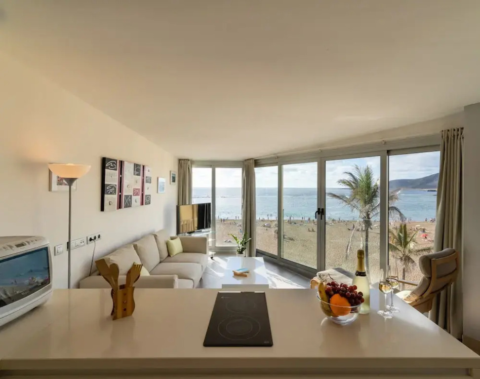 PLAYA GRANDE by Living Las Canteras