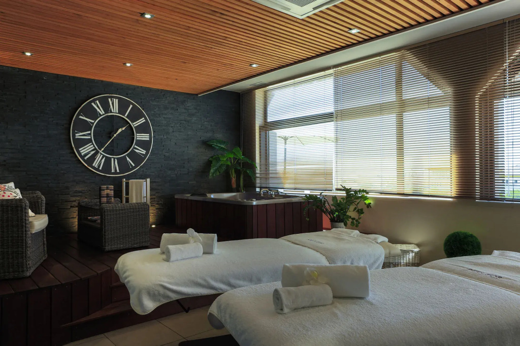Côte Ouest Thalasso & Spa Les Sables dOlonne - MGallery Collection