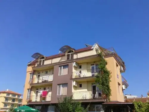 Zora Guest House