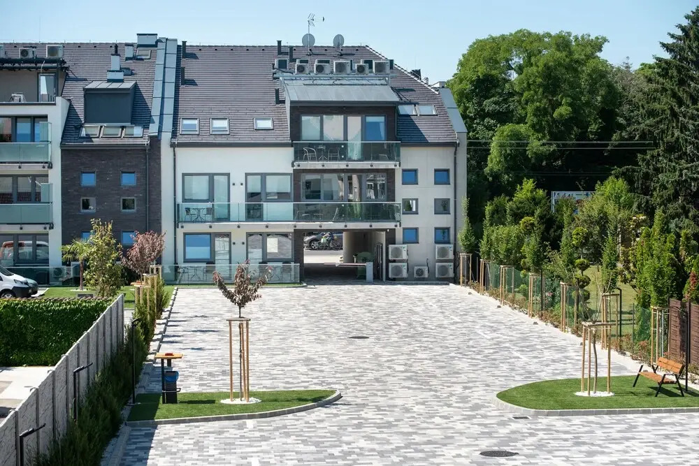 R31 Residence