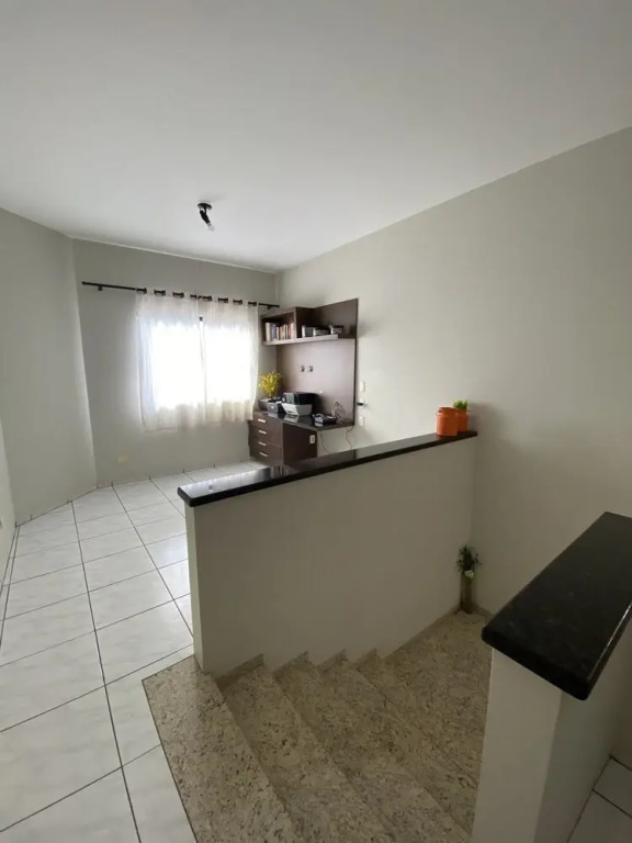 Sobrado - Px JK 5 quartos e 3 suites