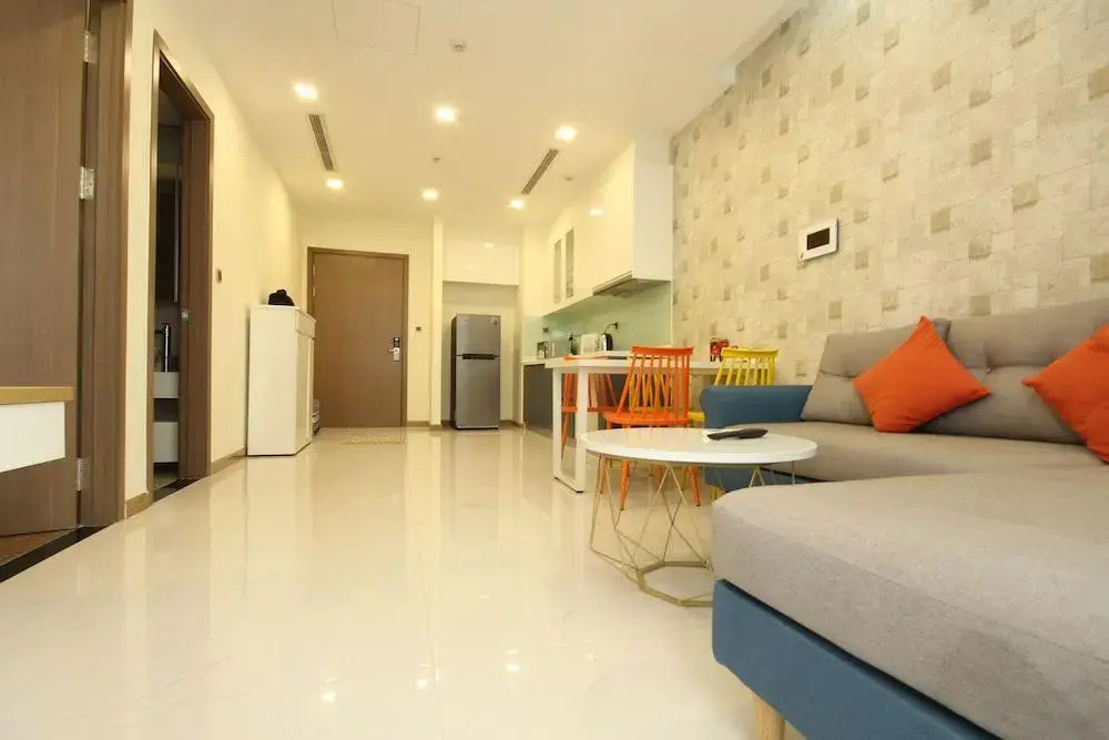Smiley Apartment 14