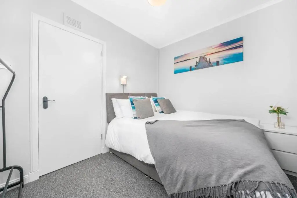 McCulloch Apartment