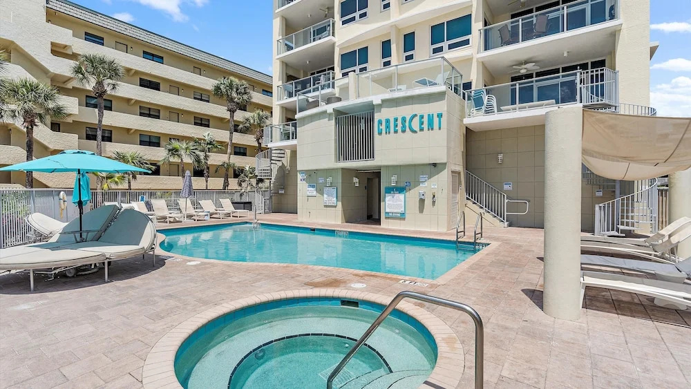 Crescent Siesta Key Charmer 3 Bedroom Condo by RedAwning