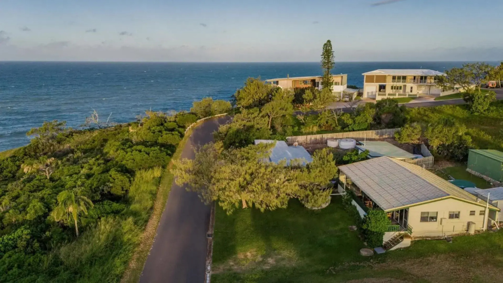 Endeavour • Pet Friendly • Ocean Views • 2BR