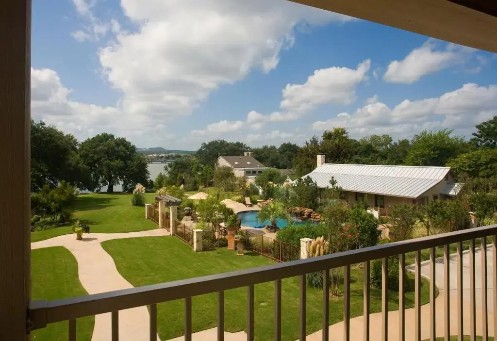 Inn on Lake Granbury a Boutique Hotel