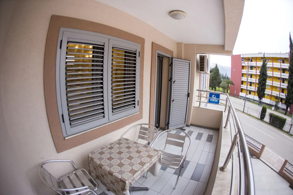 SMS Apartments
