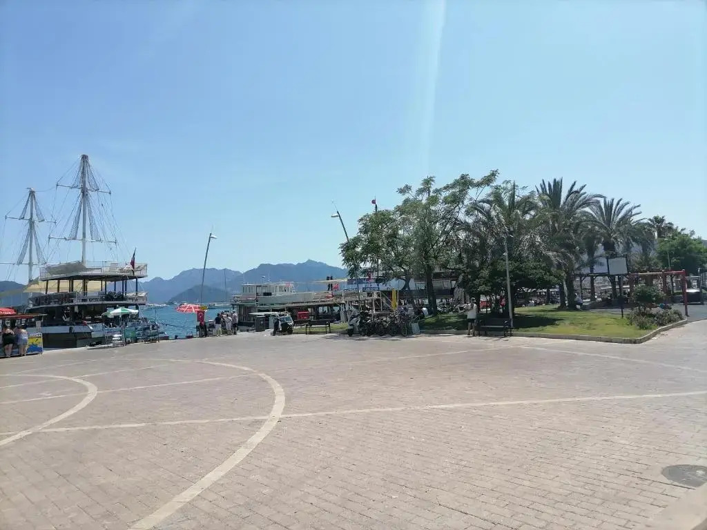 Sea view flat in Marmaris center,1 minut to beach