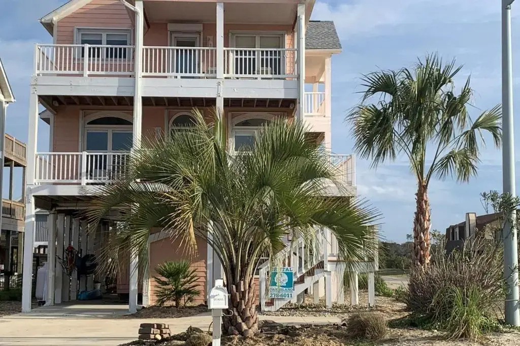 Wicked Salty by Oak Island Accommodations