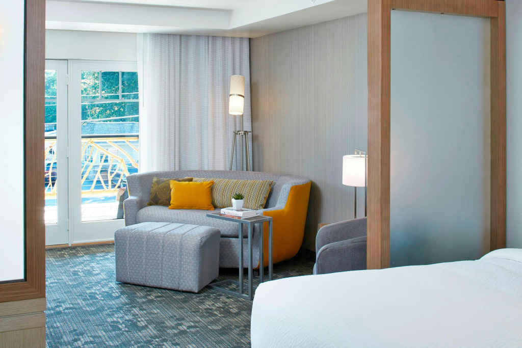 Courtyard by Marriott Lake George