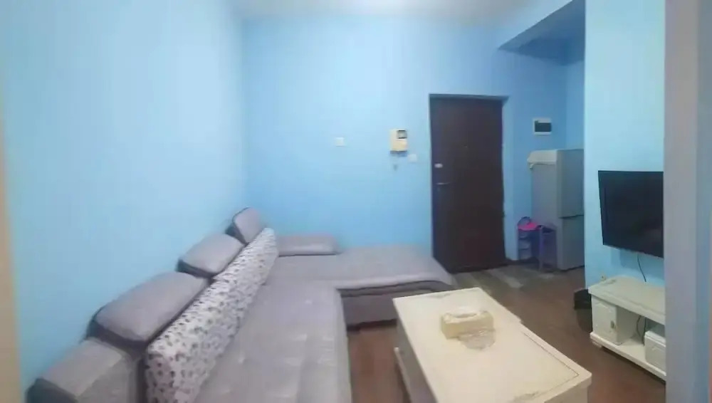 Apple Apartment