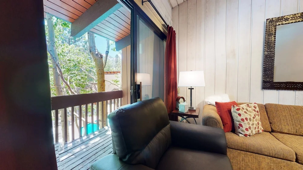 Mammoth West 106 Spacious Condo Just A Short Walk to Canyon Lodge by RedAwning