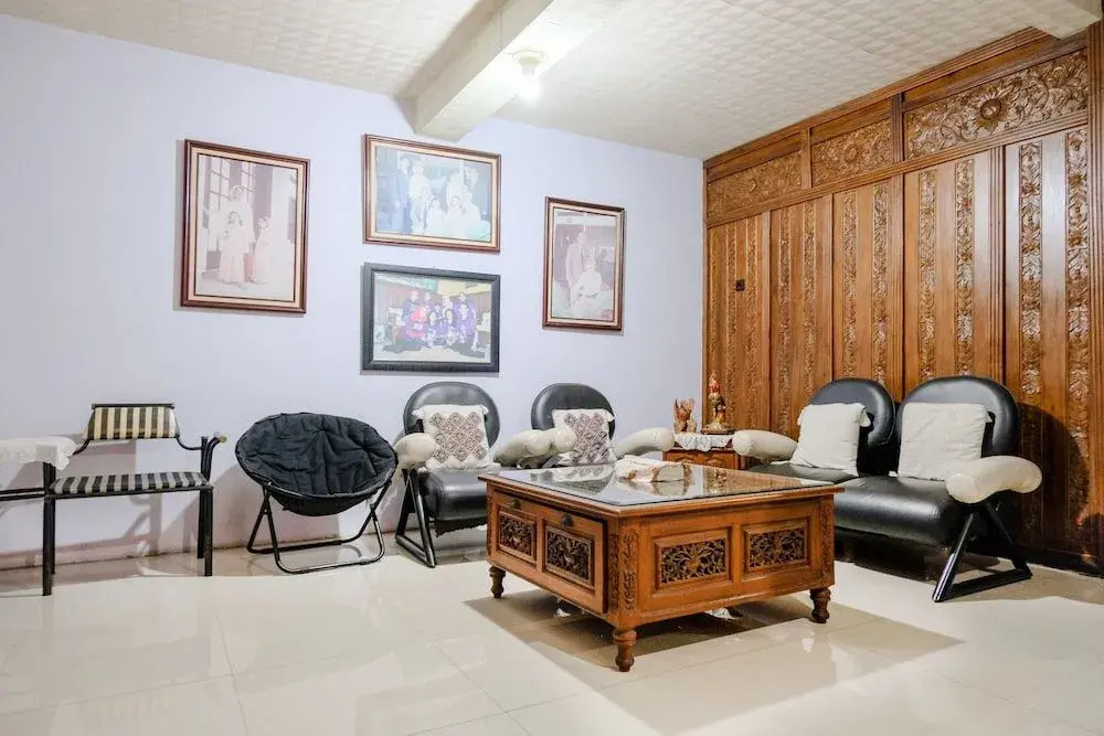 SPOT ON 2271 Nabila O Family Residence