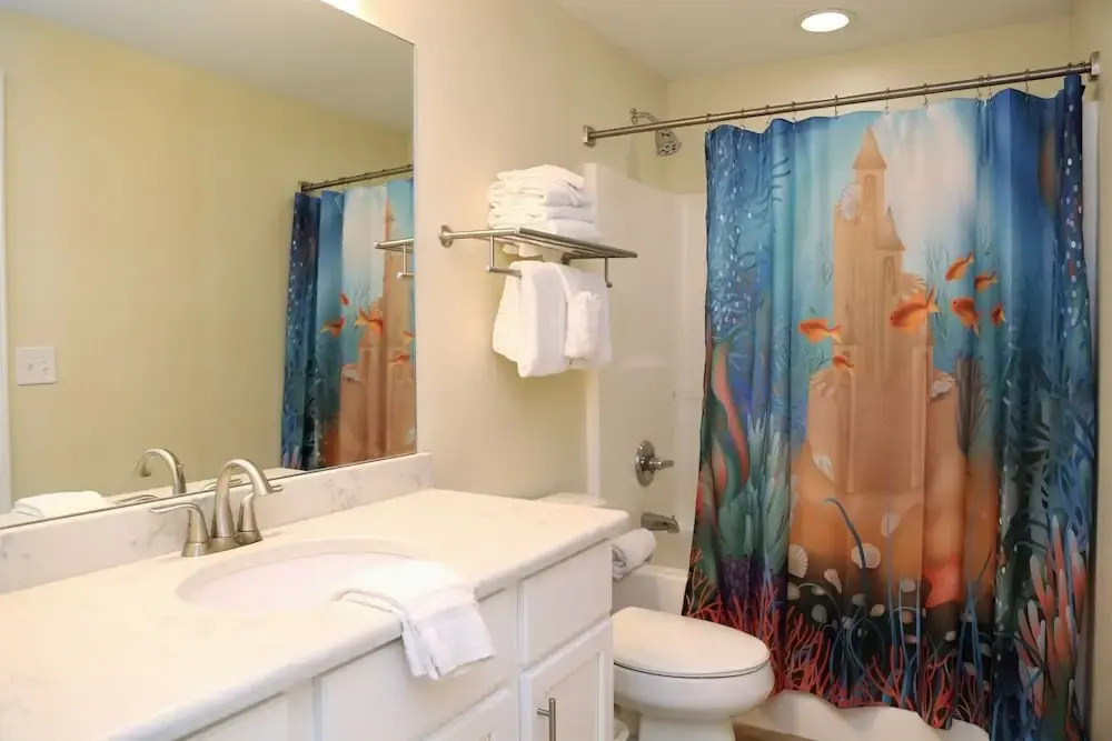 Crystal Tower 1109 2 Bedroom Condo by RedAwning