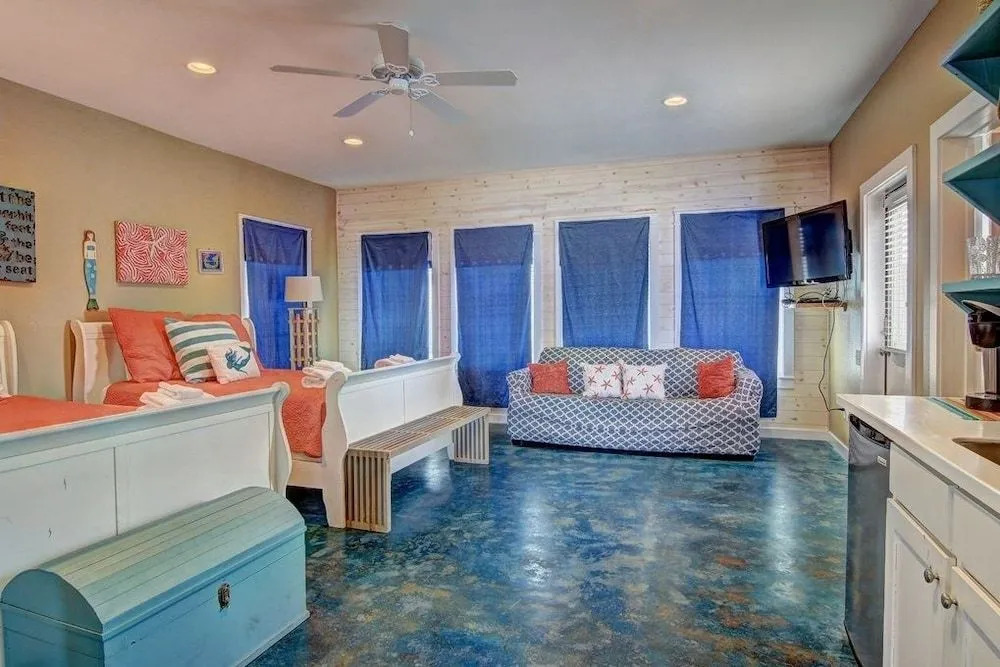Coral Reefer Vw59 4 Bedrooms 3.5 Bathrooms Home
