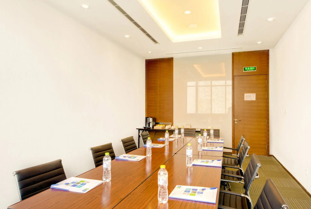 Holiday Inn Express Shanghai Jinsha by IHG