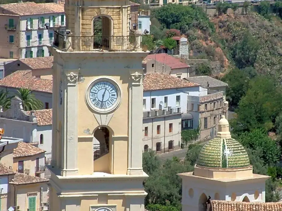 La Gatta sul Tetto