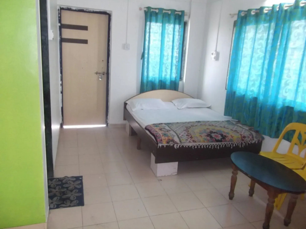 Samruddhi and Shree Inn Lodge