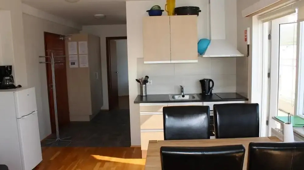 H 81 Apartments