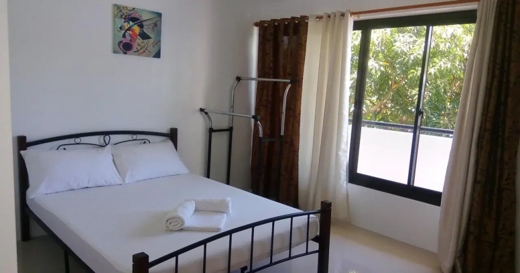The Palines Apartment Hotel - Muntinlupa Near Evia