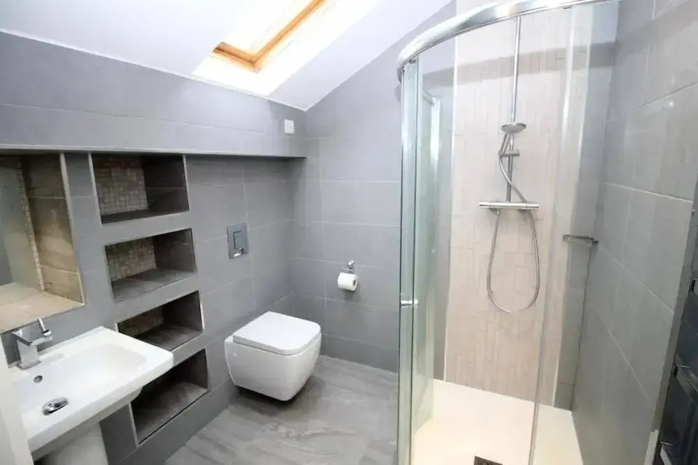 Sheffield City Retreat - Modern Apartment