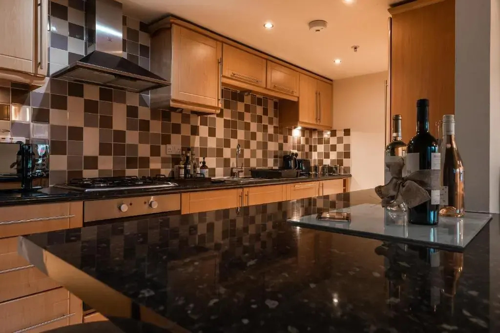West End Escape - 5 Star Luxury - Prime Location