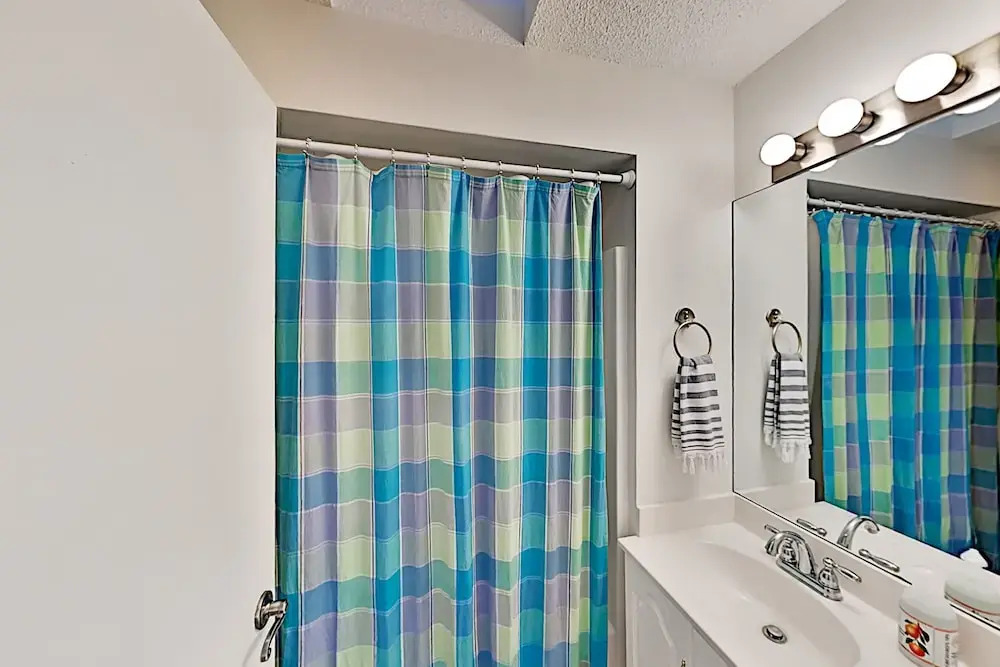 New Listing! All-Suite Harbour Town Gem Near Beach Home