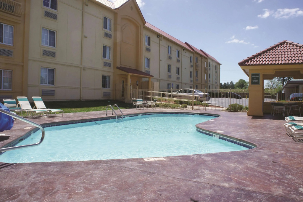 La Quinta Inn by Wyndham Kansas City Lenexa