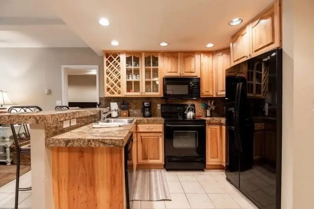 Condo with Outdoor Heated Pool and Free WiFi