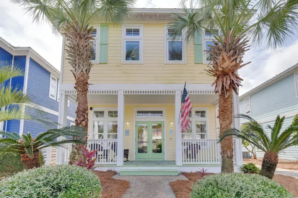 Santa Rosa Beach House w/ Spacious Deck