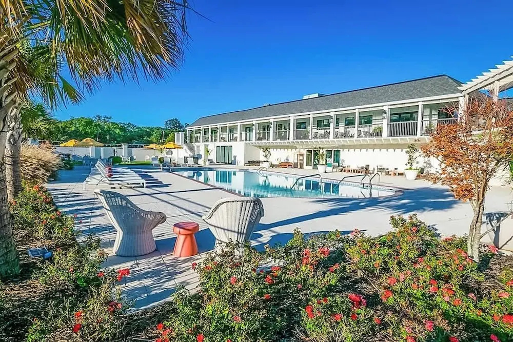 Brand New, Fully Furnished 3 Bedroom, 3 Bathroom Home in Ocean Springs
