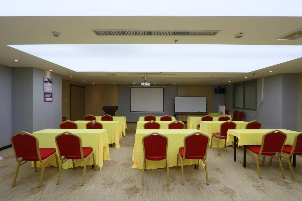 Lavande Hotels Foshan Pioneer Industrial Park