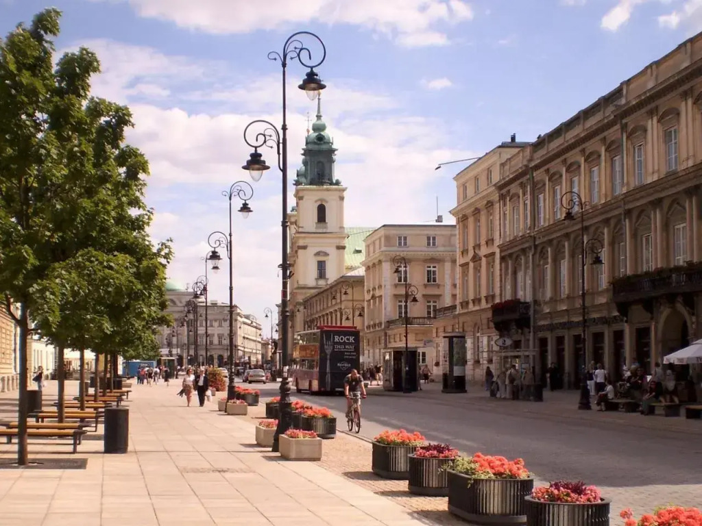 White Residence 4rooms - City Center