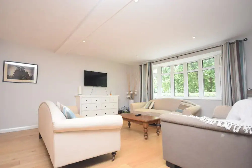 Park View, Midhurst 90758