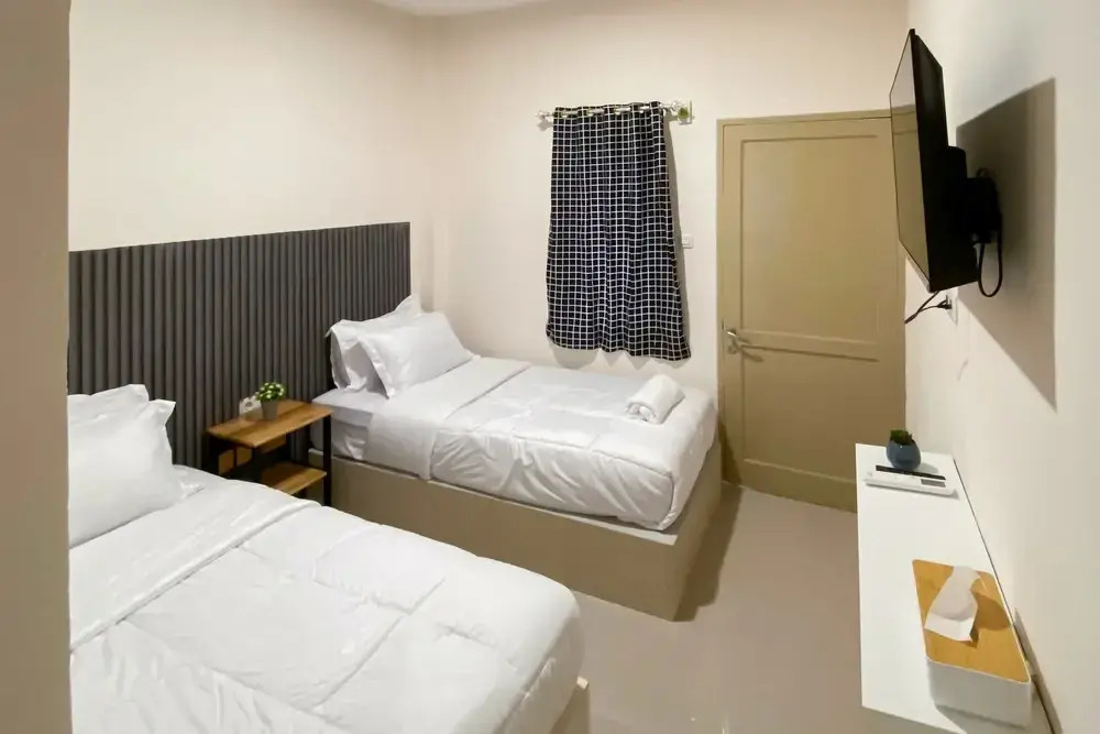 RedDoorz Syariah near RS Awal Bros Panam Pekanbaru