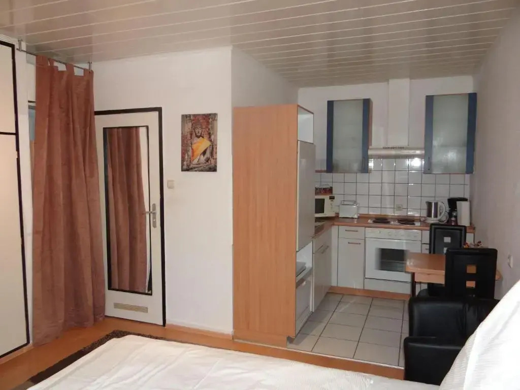 Apartment-EG-06