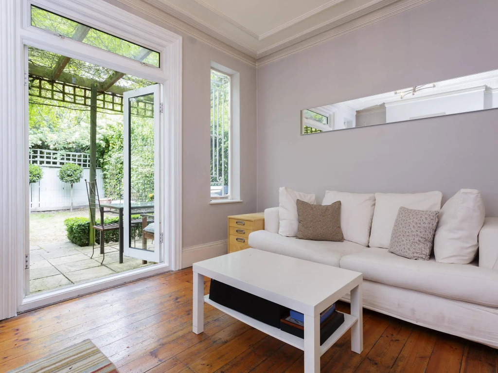 Veeve  5 Bed Home On Ruskin Avenue Kew