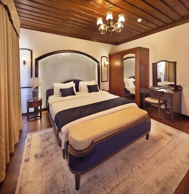 Sırçalı Hotel