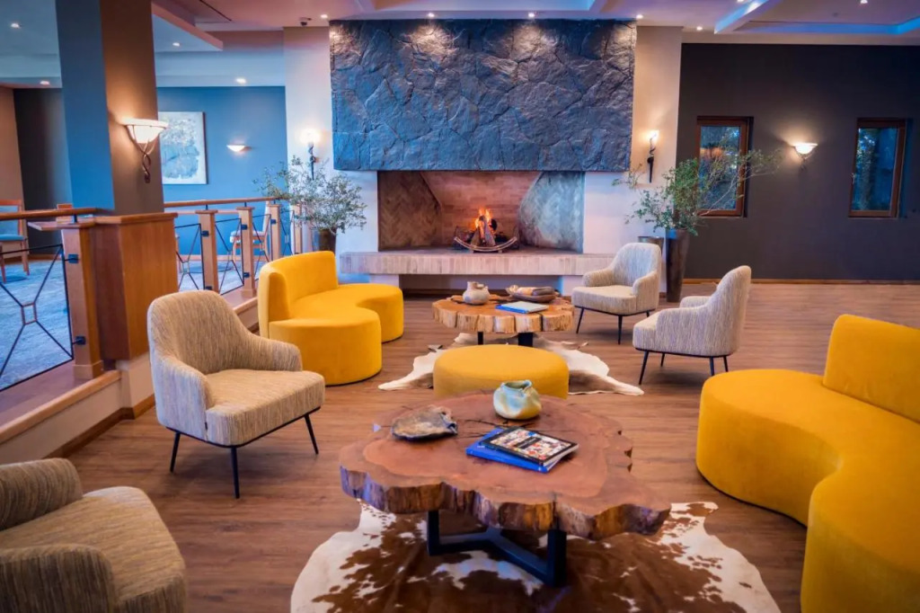 Park Lake Luxury Hotel