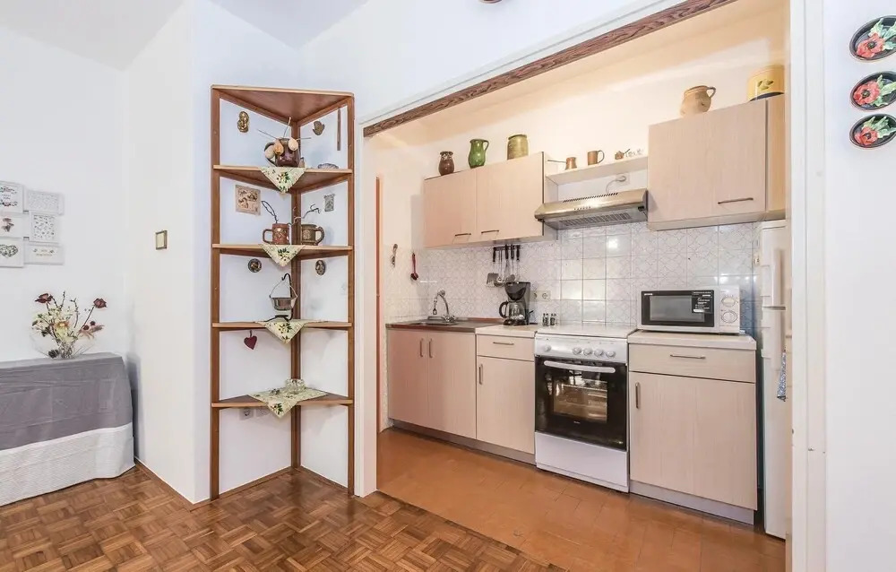 Beautiful Apartment in Vodice With Wifi and 2 Bedrooms