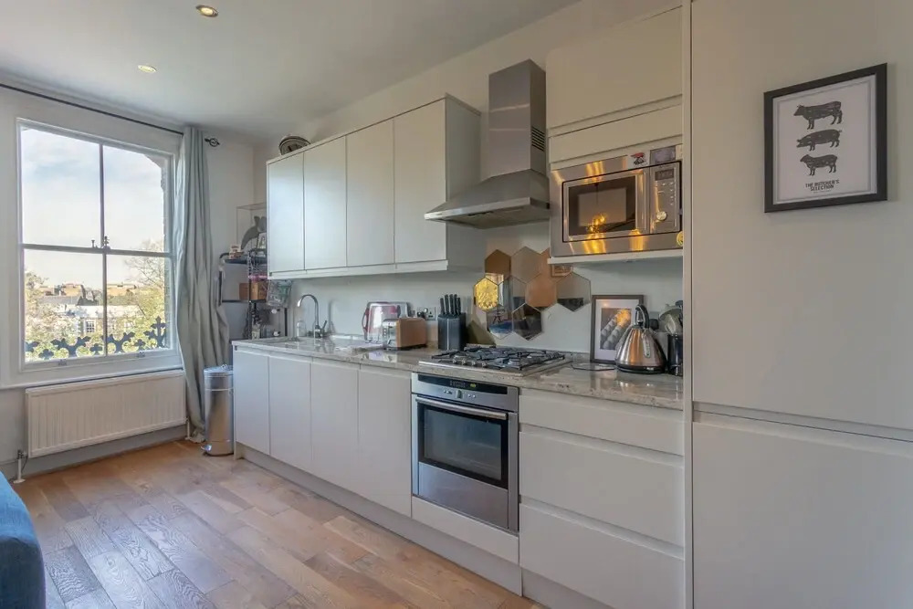 Lovely 1 Bedroom Flat Next to Clapham Common Tube