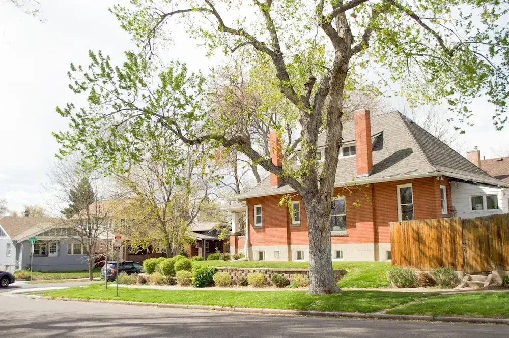 Storybook Flat Cozy 2BR Near Wash Park DU