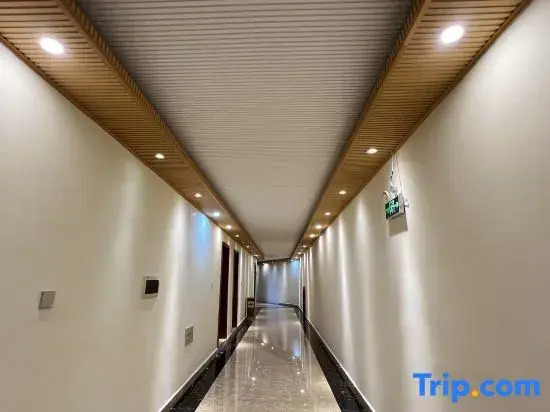 Qiaozhuanju Hotel (Dujiangyan Qingchengshan)