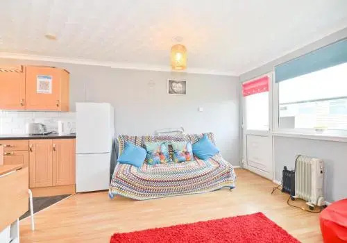32 Sandown Bay Holiday Centre